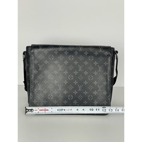 Louis Vuitton District Messenger Bag Monogram Eclipse Canvas B-1 - Picture 15 of 16